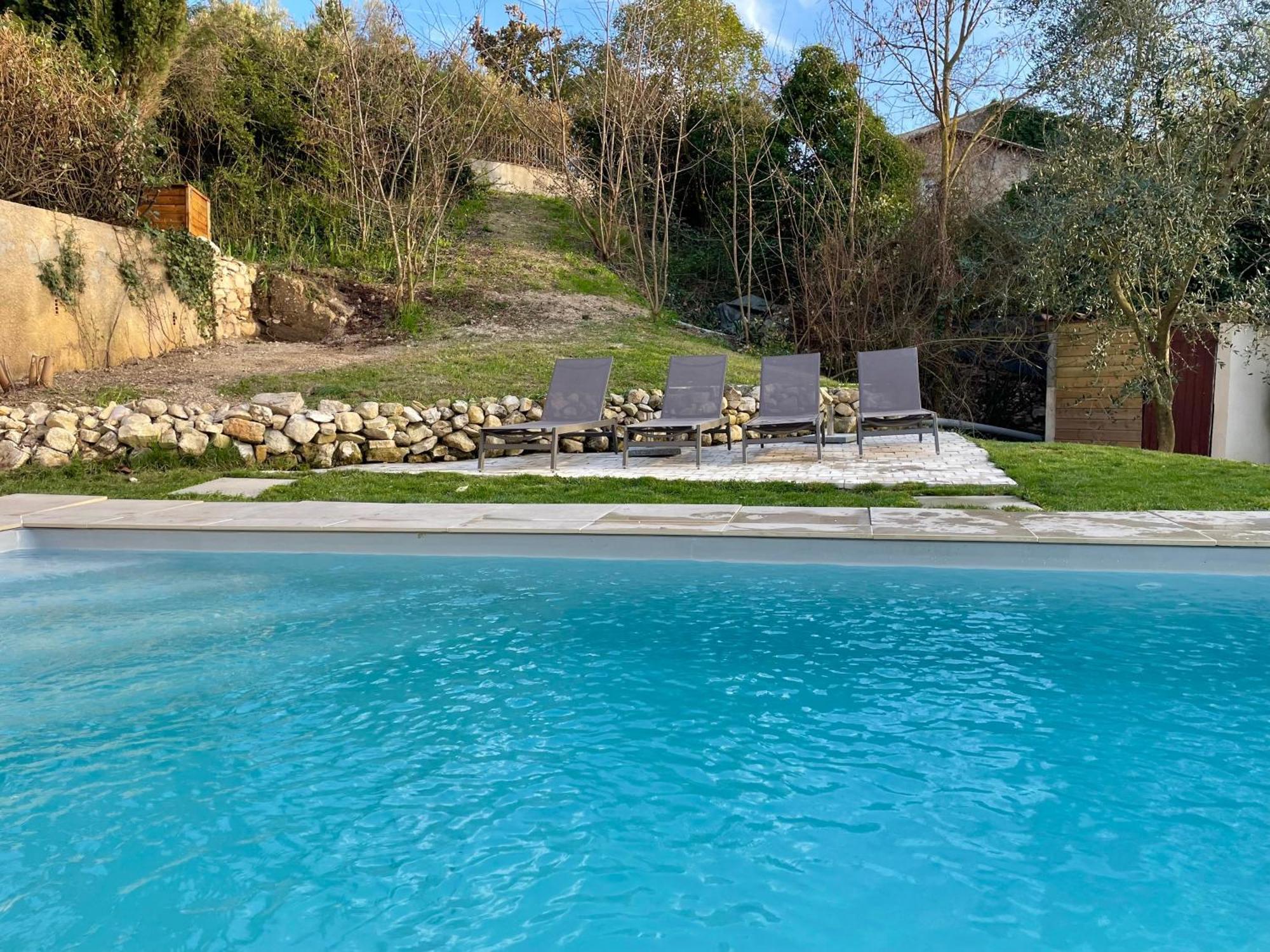 Maison & Jardin Coeur Luberon Classe 4 Etoiles Peypin-d'Aigues Luaran gambar